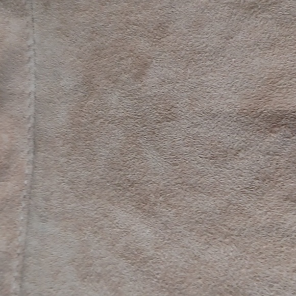 Vest - Picture 5 of 11